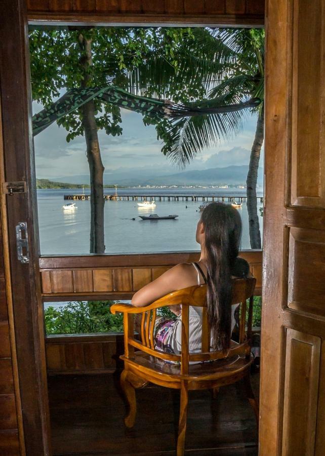 Bunaken Divers Sea Breeze Resort Exterior photo